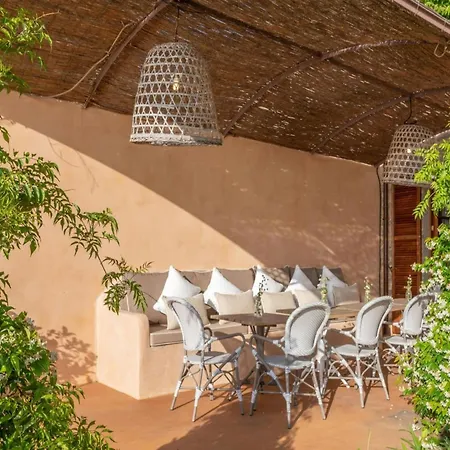 Inviting With Private Pool Holiday home *