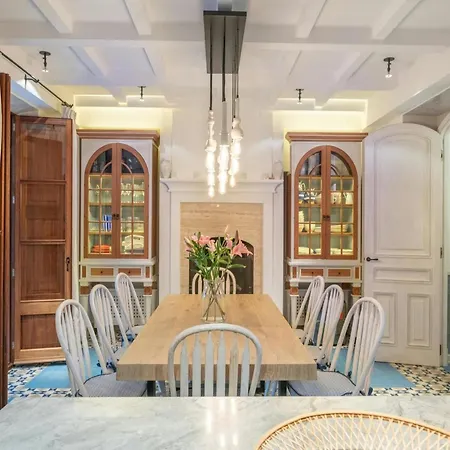 度假居 Inviting With Private Pool
